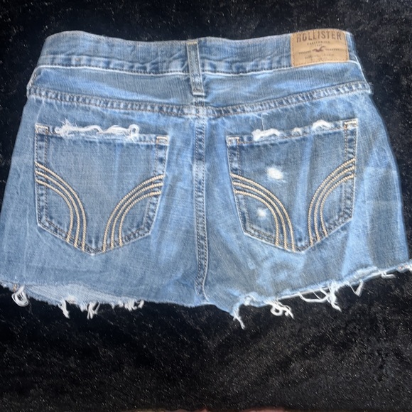 hollister shorts - Picture 3 of 5